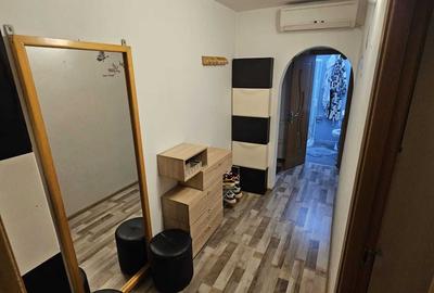 Apartament cu 2 camere decomandat în Titan - 2