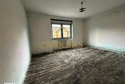 Casă cu 4 camere cu Teren 300 Mp în Central - 1