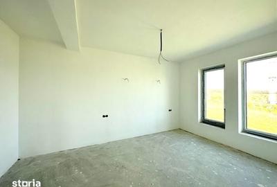 Casă cu 3 camere cu Teren 340 Mp în Crișeni