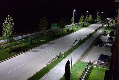 Apartament cu 4 camere decomandat, mobilat în Băneasa