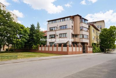 Casă cu 8 camere cu Teren 240 Mp în 13 Septembrie - 16