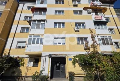 Apartament cu 2 camere decomandat în Rovine - 2