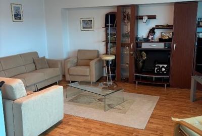 Apartament cu 3 camere decomandat în Capitol - 2