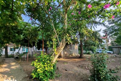 Casă cu 2 camere cu Teren 1100 Mp în Central