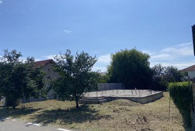 Teren Construcții intravilan de 500 mp, în Vetiș
