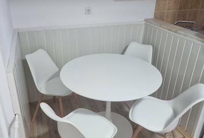 Apartament cu 3 camere decomandat în Ultracentral