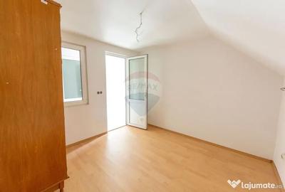 Casă cu 5 camere cu Teren 378 Mp în Purcăreni - 11