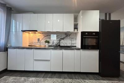 Apartament cu 2 camere semidecomandat, mobilat în Dâmbul Rotund