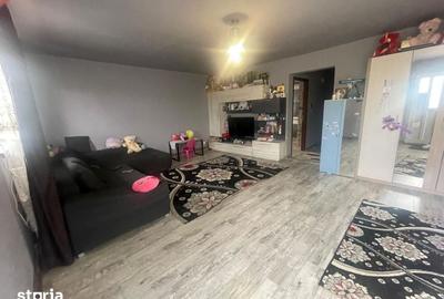 Casă cu 4 camere cu Teren 380 Mp în Romanești - 2