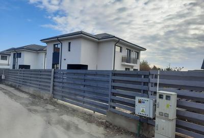 Casă individuală cu 5 camere cu Teren 500 Mp în Domnești - 1