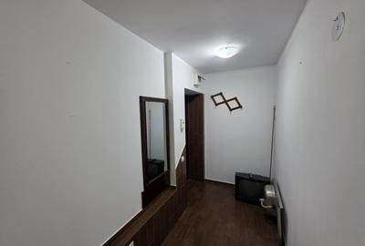 Apartament cu 2 camere decomandat, mobilat în Energia