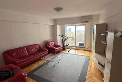 Apartament cu 3 camere decomandat în Unirii