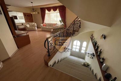 Apartament cu 3 camere decomandat, mobilat în Năvodari - 1