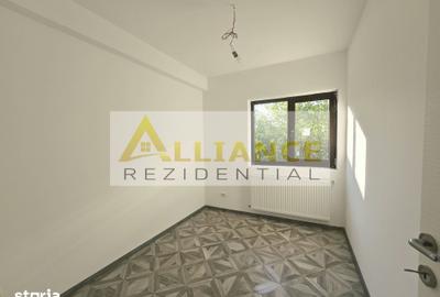 Casă cu 5 camere cu Teren 560 Mp în Central