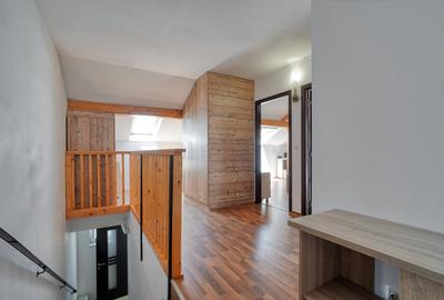 Apartament cu 4 camere decomandat, mobilat în Tractorul - 15