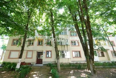 Apartament cu 4 camere decomandat în Craiovei