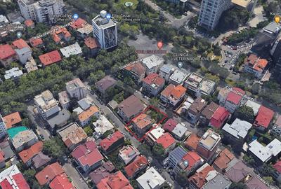 Casă individuală cu 7 camere cu Canalizare în Primăverii - 30