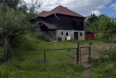 Casă cu 3 camere în Slatina - 2