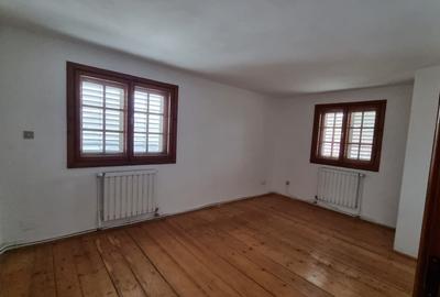 Casă individuală cu 5 camere cu Canalizare în Cetății - 8
