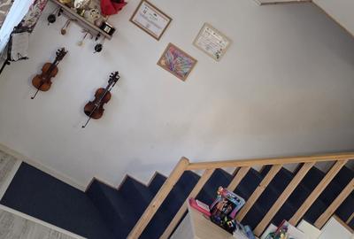 Casă cu 3 camere în Central