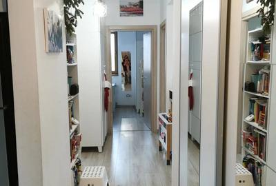 Apartament cu 4 camere decomandat în Dămăroaia