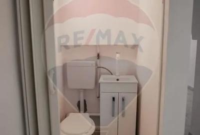 Spațiu comercial, de 71 mp, în Central