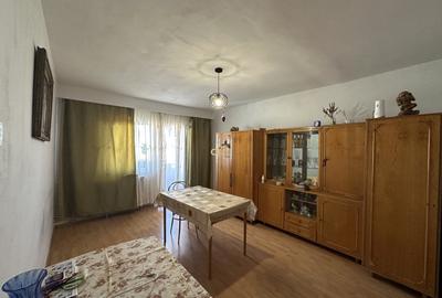 Apartament cu 3 camere decomandat, mobilat în Mărăști