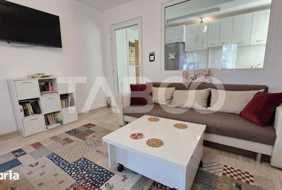 Apartament cu 3 camere decomandat în Est