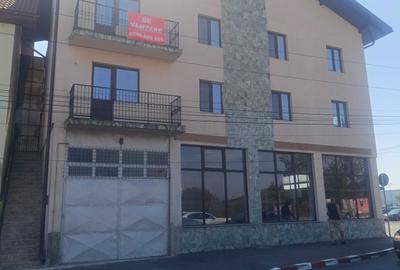 Spațiu comercial, de 365 mp, în Central - 1