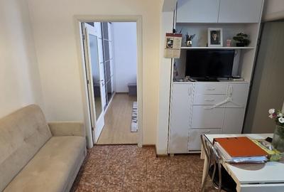 Garsonieră decomandată, mobilată în Dristor - 3