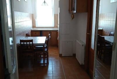 Apartament cu 2 camere decomandat, mobilat în UTA