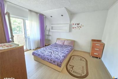 Apartament cu 3 camere decomandat în Noua