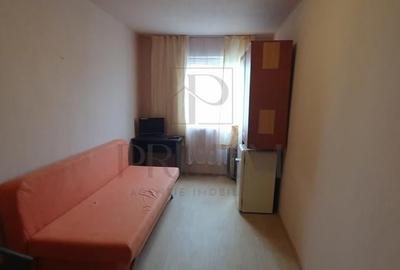 Garsonieră decomandată, mobilată în Complex Studențesc