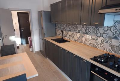Apartament cu 2 camere decomandat în Exterior Vest - 1