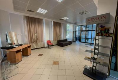Spațiu comercial, de 150 mp, în Apollo