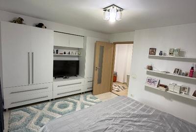 Apartament cu 4 camere decomandat în Florilor - 2