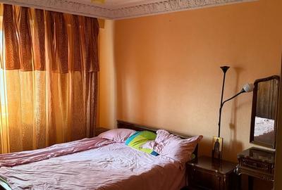 Apartament cu 3 camere decomandat în Exterior Vest