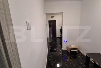 Apartament cu 3 camere decomandat, mobilat în Mircea cel Bătrân