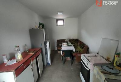 Duplex cu 3 camere cu Canalizare în Central - 10