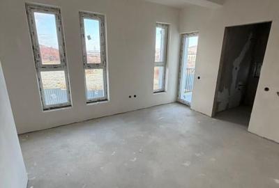 Casă cu 4 camere cu Canalizare în Florești