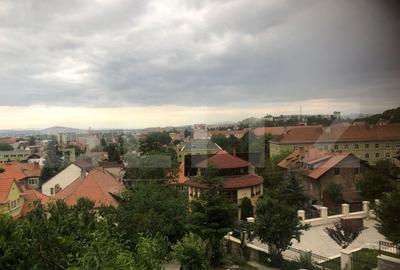 Casă individuală cu 7 camere cu Canalizare în Dealul Cetății - 18