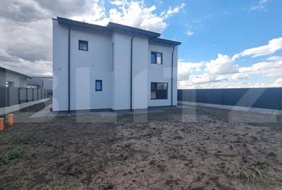 Casă cu Teren 510 Mp în Filiași