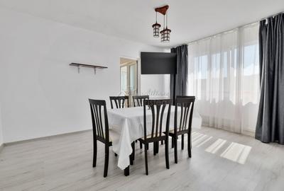 Apartament cu 3 camere semidecomandat, mobilat în Central