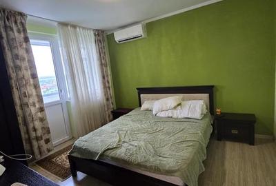 Apartament cu 2 camere decomandat în Podu Roș