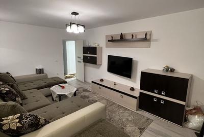 Apartament cu 3 camere decomandat în Central - 1