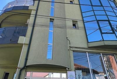 Spațiu comercial, de 70 mp, în Micălaca