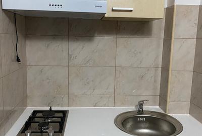Garsonieră decomandată în CET - 4
