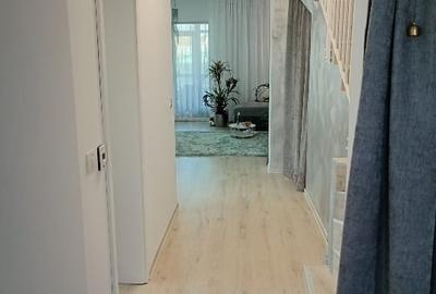 Duplex cu 5 camere cu Canalizare în Utvin - 10