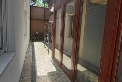 Apartament cu 8 camere decomandat, mobilat în Central - 7