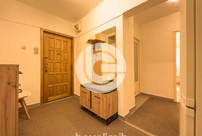Apartament cu 3 camere decomandat, mobilat în Terezian